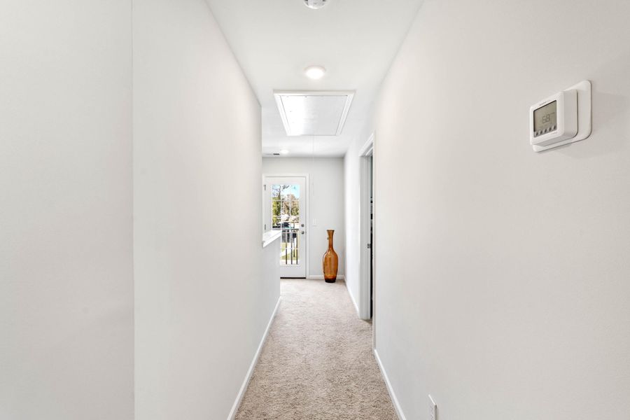 Spacious, unfurnished interior of a new home in , Beaufort (Image 23).