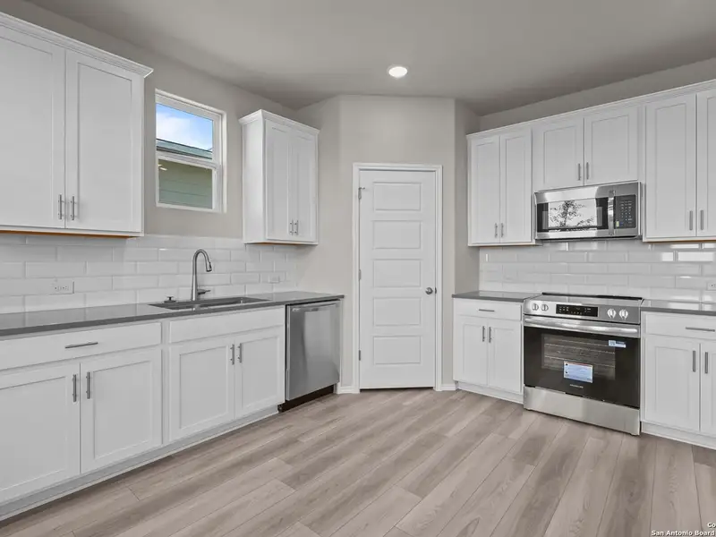 Furnished interior view inside a new home in Applewhite Meadows, San Antonio (Image 8). Furnished interior view inside a new home in Applewhite Meadows, San Antonio (Image 8).