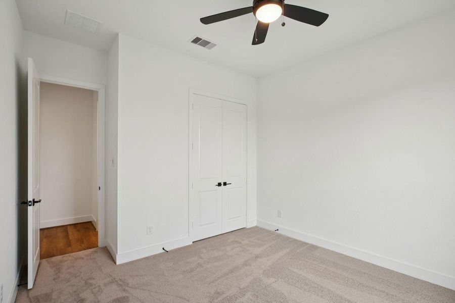 23515 Steely Thicket Bed