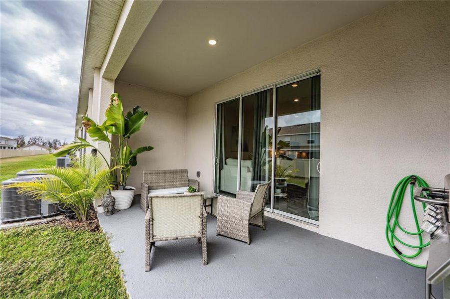 Exterior details and patio area of a home in , Plant City (Image 29).