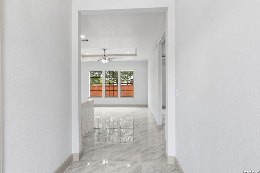 Spacious, unfurnished interior of a new home in , Selma (Image 44).