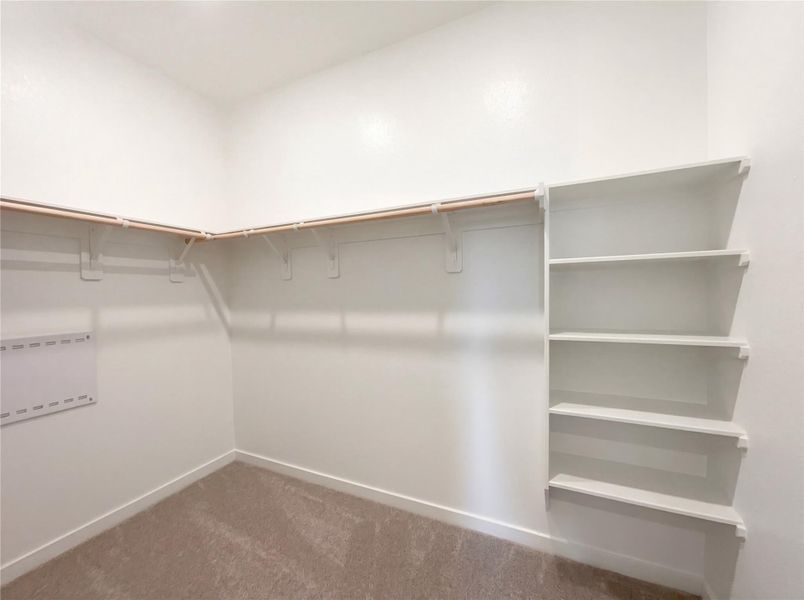 Spacious, unfurnished interior of a new home in Sunterra, Katy (Image 17).