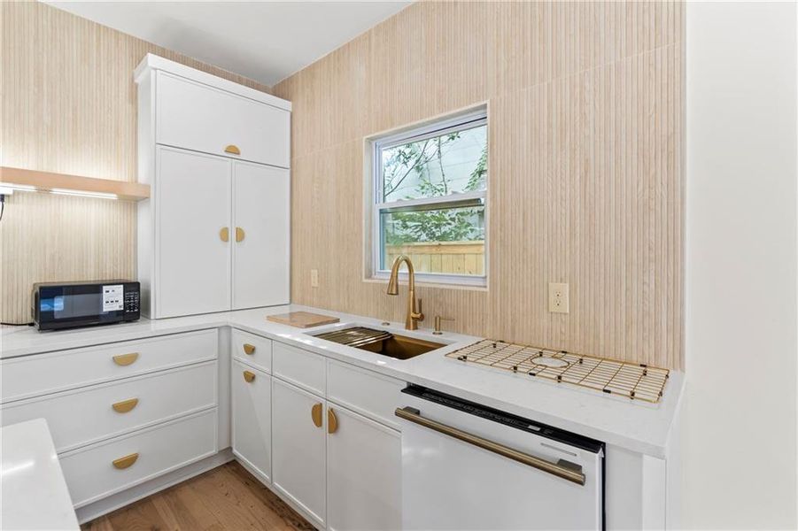 Furnished interior view inside a new home in , Atlanta (Image 12). Furnished interior view inside a new home in , Atlanta (Image 12).