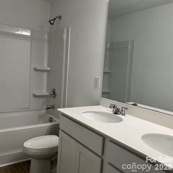 Image 16 of a home in .