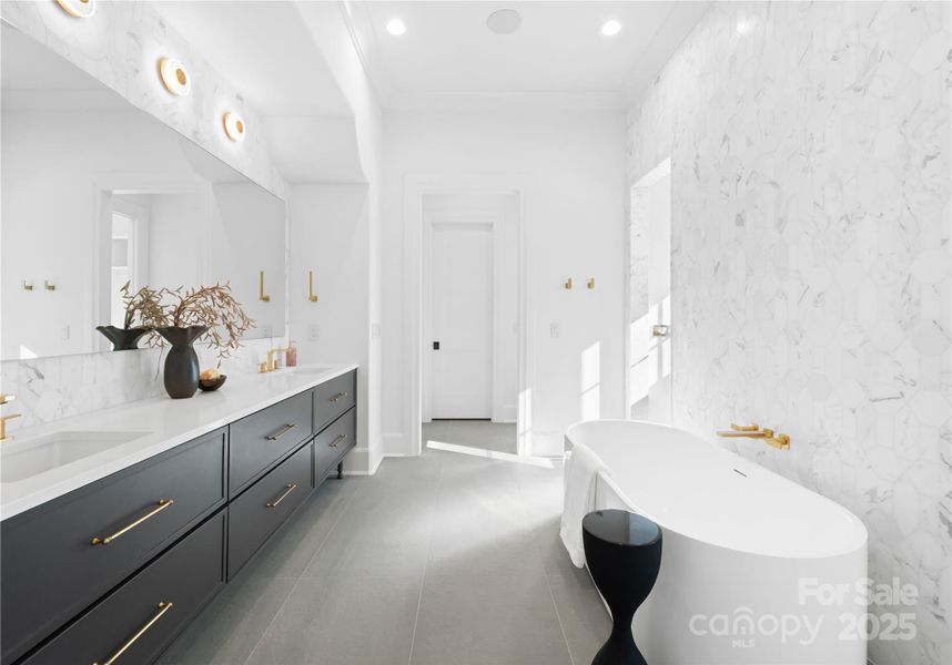 Primary Suite Primary Suite