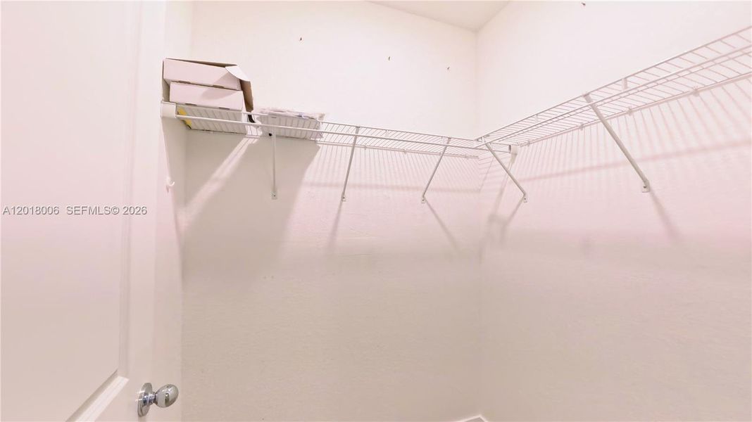 Spacious, unfurnished interior of a new home in , Florida City (Image 32).