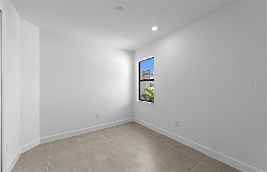 Spacious, unfurnished interior of a new home in Del Webb Catalina, Lakewood Ranch (Image 15). Spacious, unfurnished interior of a new home in Del Webb Catalina, Lakewood Ranch (Image 15).