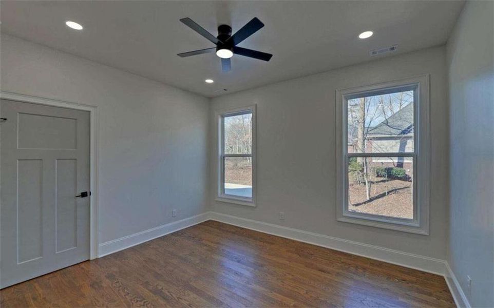 Spacious, unfurnished interior of a new home in , Clarkesville (Image 58).