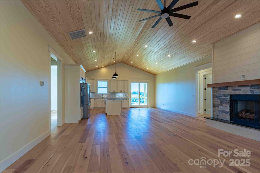 Spacious, unfurnished interior of a new home in , Hendersonville (Image 11).