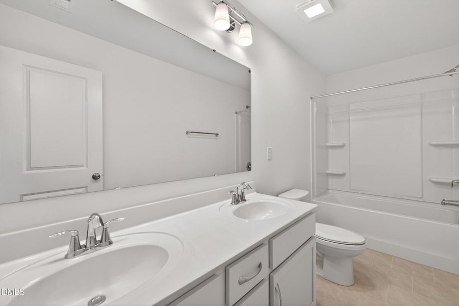 LRY 3010 Hudson 2013 EG2 IC (25) LRY 3010 Hudson 2013 EG2 IC (25)