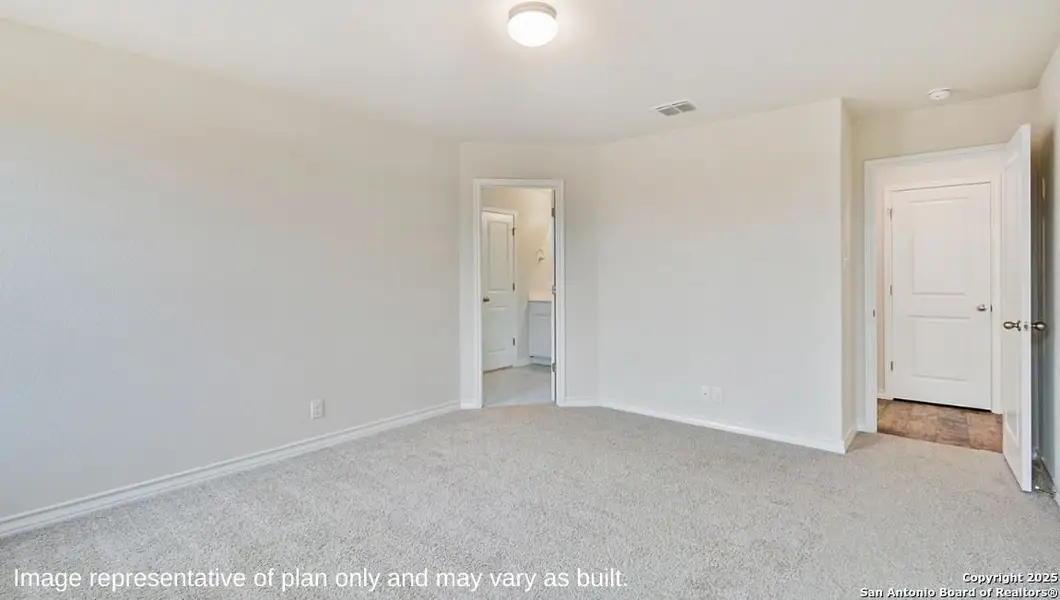 Spacious, unfurnished interior of a new home in Avenida, Converse (Image 15).