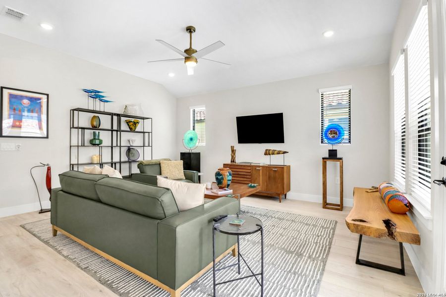 Furnished interior view inside a new home in Kissing Tree, San Marcos (Image 16).