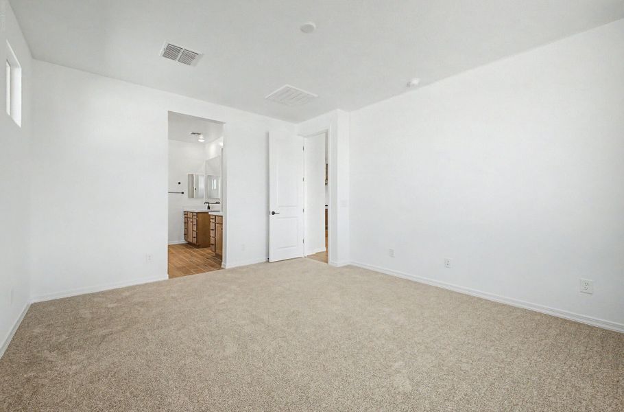 Spacious, unfurnished interior of a new home in White Tank Vistas, Waddell (Image 11). Spacious, unfurnished interior of a new home in White Tank Vistas, Waddell (Image 11).