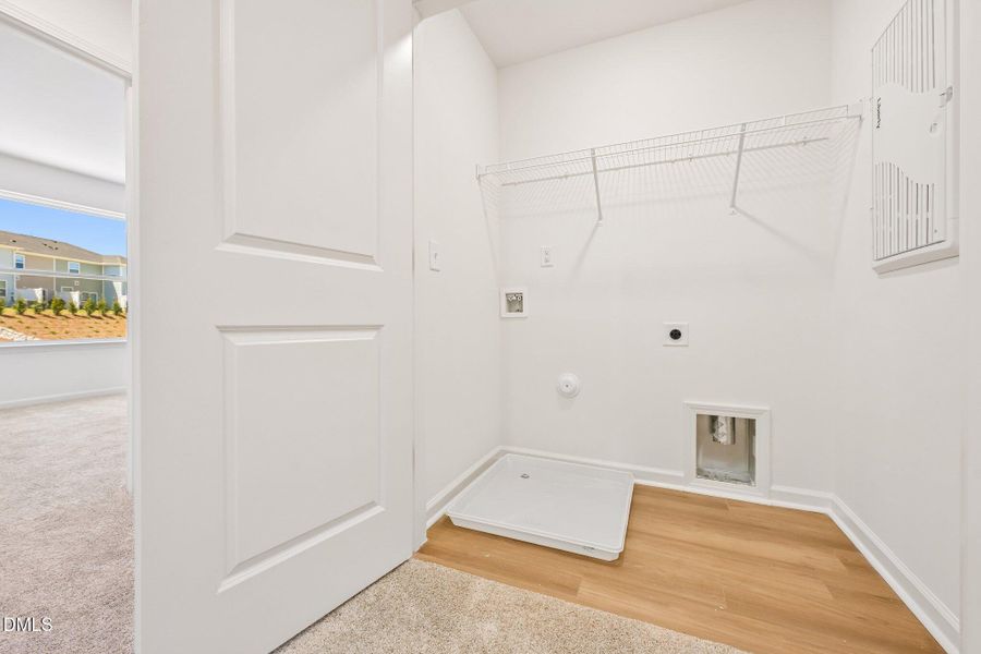 23-web-or-mls-Glen Lyon Drive-S2204-023