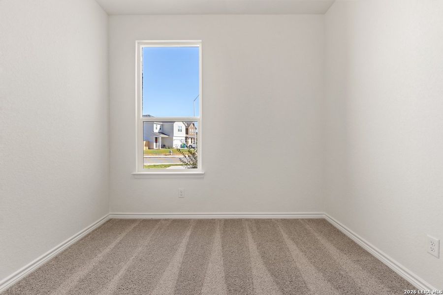 Spacious, unfurnished interior of a new home in Woodside Farms, Seguin (Image 17).