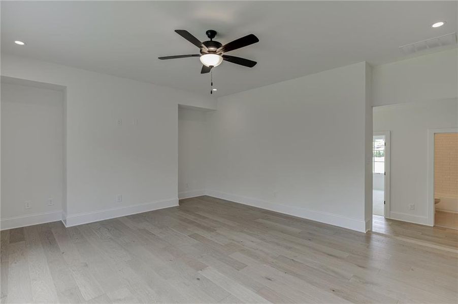 Spacious, unfurnished interior of a new home in , Buford (Image 64).