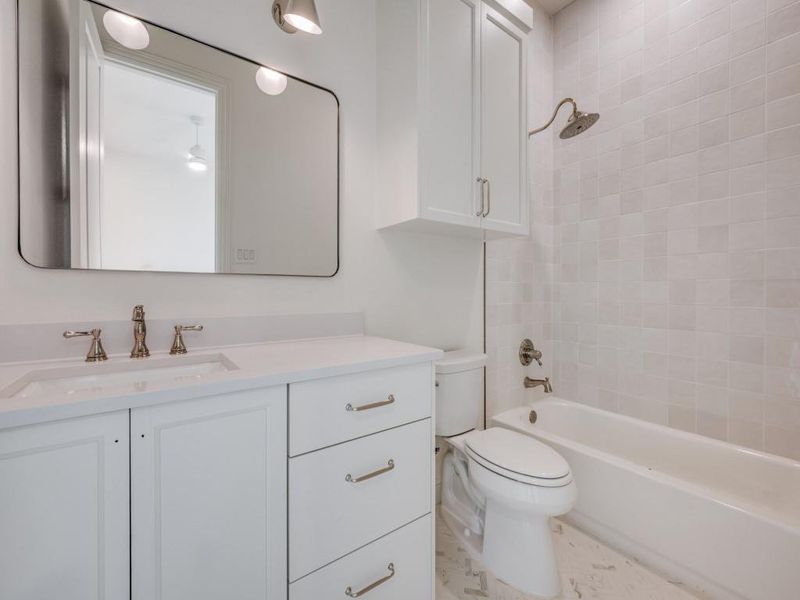 Furnished interior view inside a new home in , Northlake (Image 8).