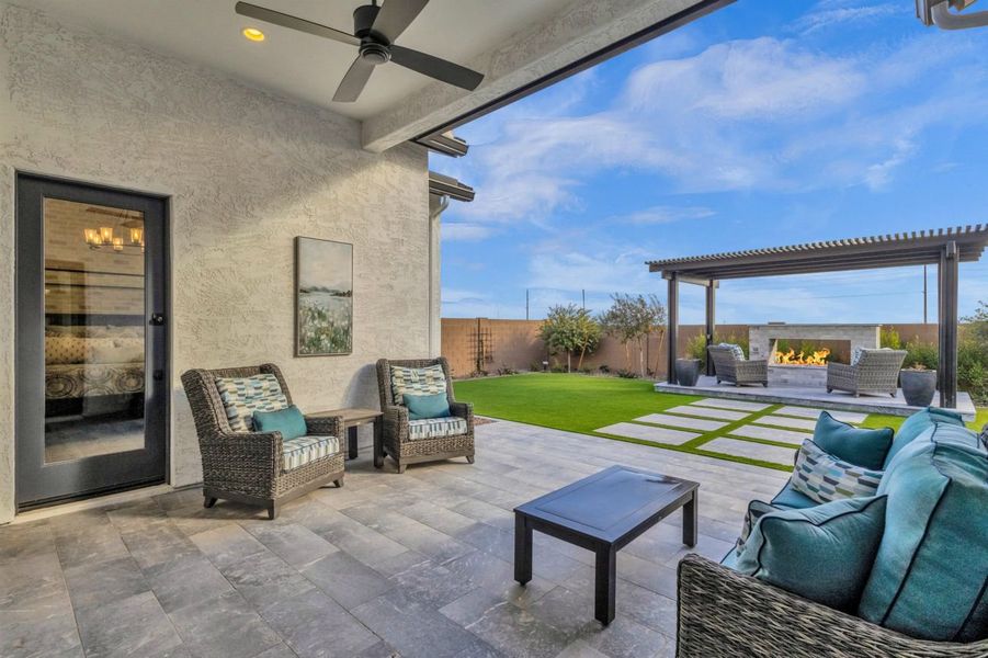 Representative exterior details of a home built from the Residence Twelve by Blandford Homes in Earnhardt Ranch, Chandler (Image 3).