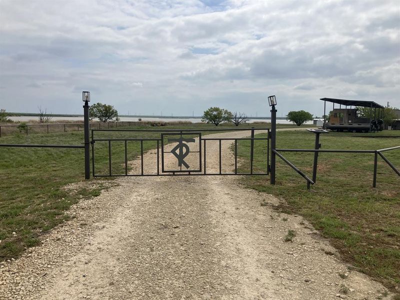 Community amenities in , Haskell (Image 22).