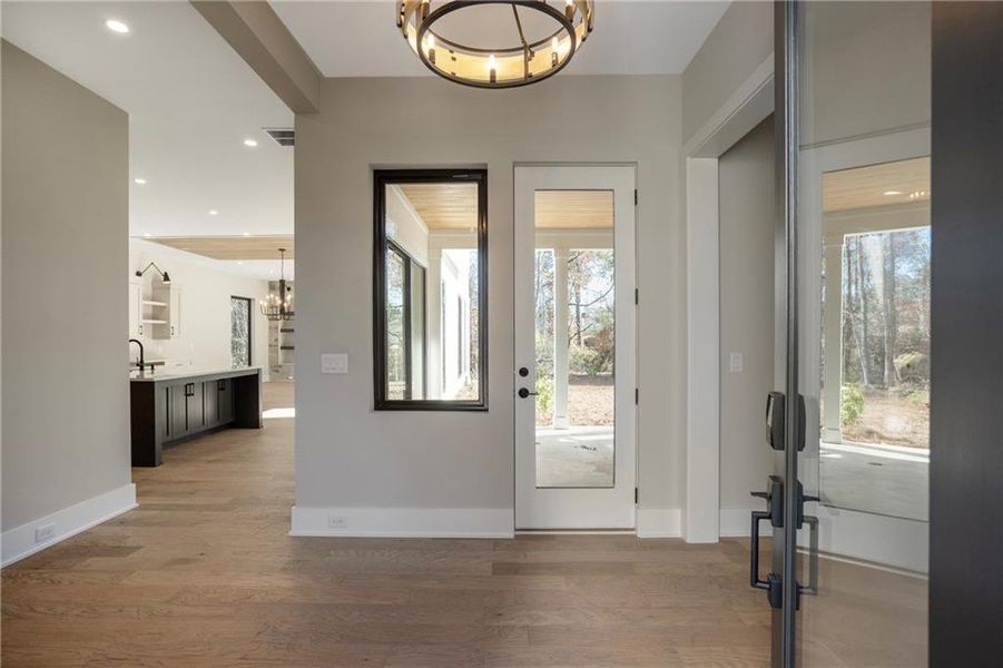 Spacious, unfurnished interior of a new home in Aster, Roswell (Image 22).