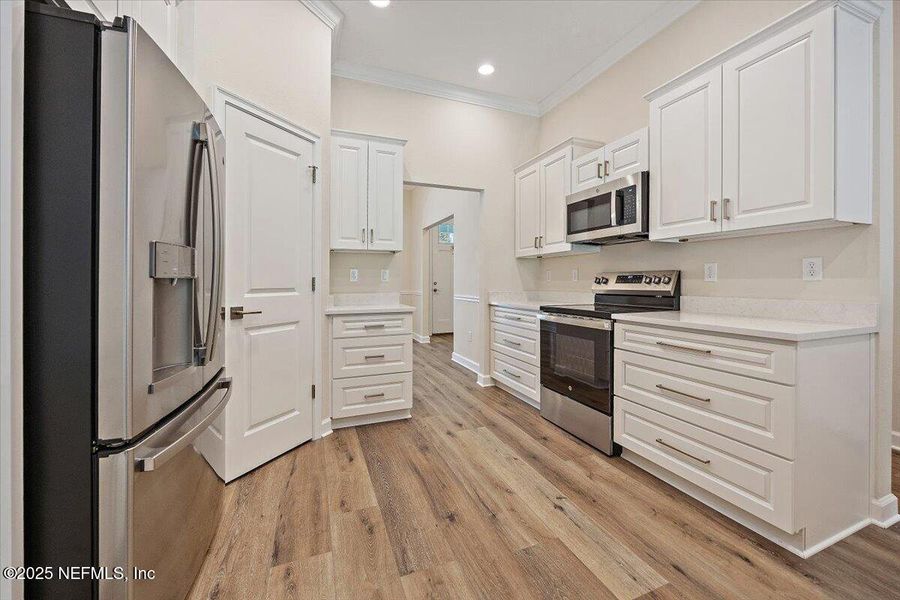 Furnished interior view inside a new home in , Jacksonville (Image 8).