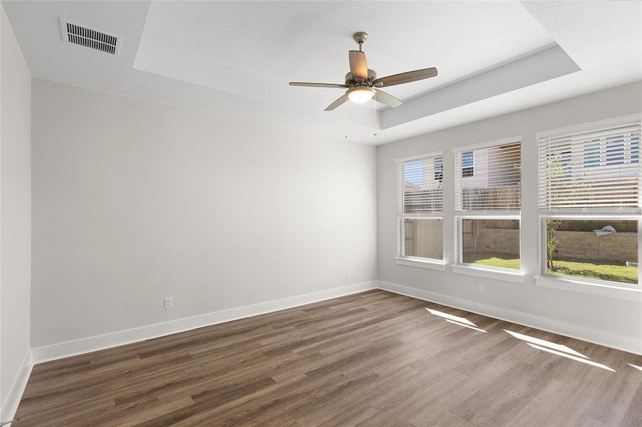 *REPRESENTATIVE PHOTO*