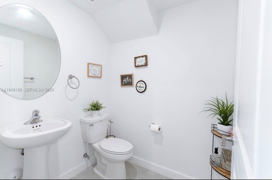 Furnished interior view inside a new home in , Homestead (Image 29).