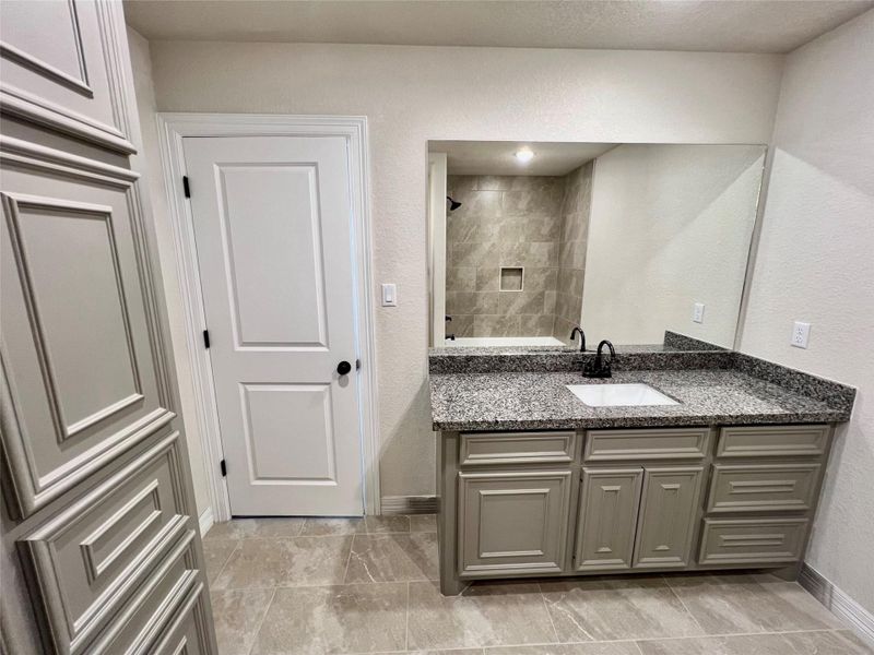 Furnished interior view inside a new home in , Angleton (Image 11).