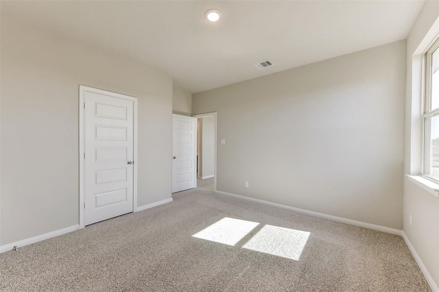 Spacious, unfurnished interior of a new home in Colony at Pinehurst, Pinehurst (Image 19).