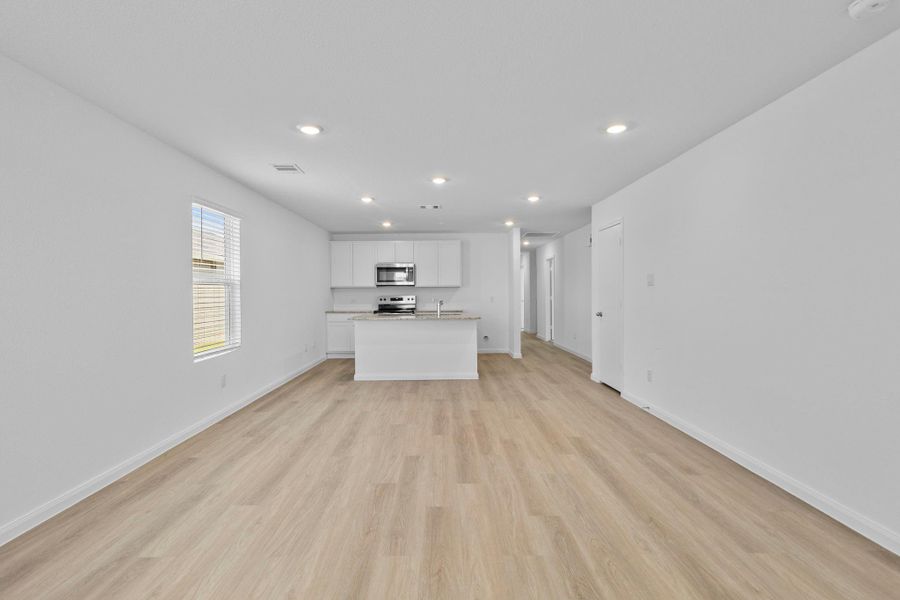Spacious, unfurnished interior of a new home in McCrorey Trails, Conroe (Image 17). Spacious, unfurnished interior of a new home in McCrorey Trails, Conroe (Image 17).