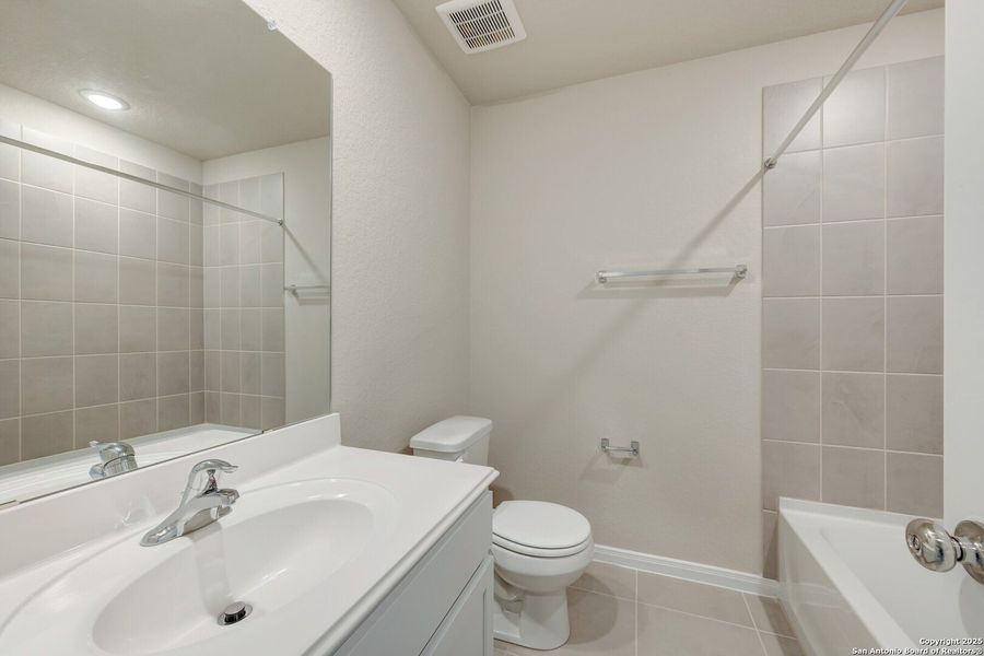 Image 39 of a home in Greenspoint Heights. Image 39 of a home in Greenspoint Heights.