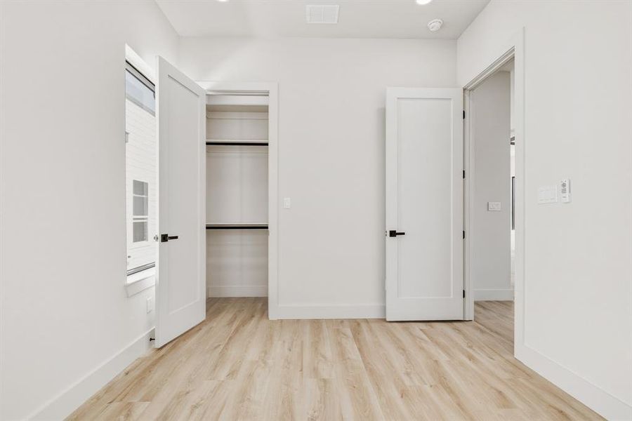 Spacious, unfurnished interior of a new home in , Dallas (Image 25). Spacious, unfurnished interior of a new home in , Dallas (Image 25).