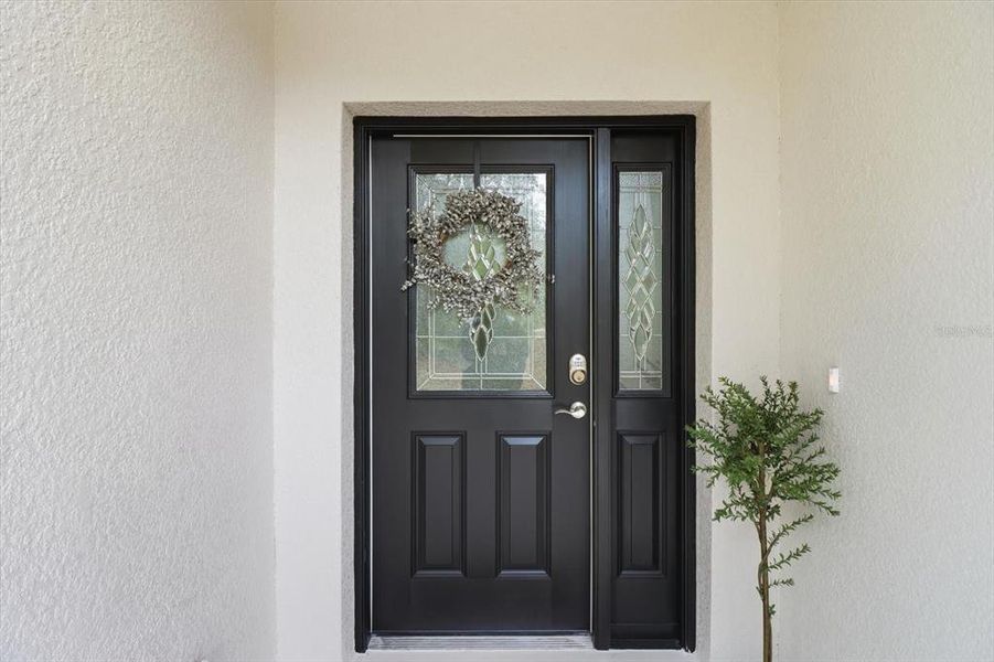 Exterior details and patio area of a home in , Crystal River (Image 4).