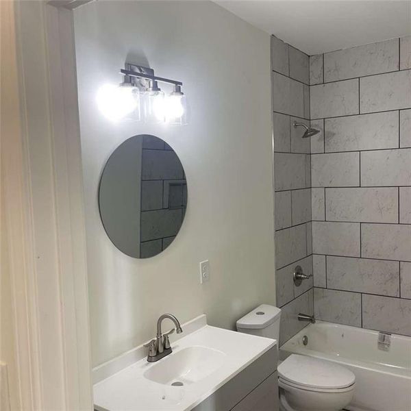 Image 10 of a home in .