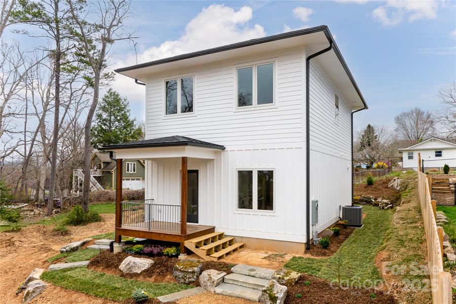 Photo of Similar Construction Photo of Similar Construction