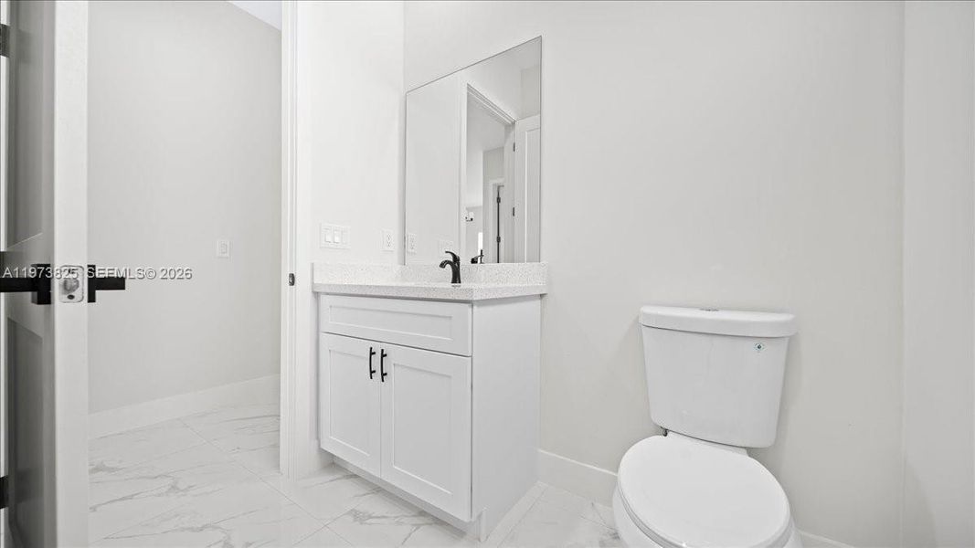 Furnished interior view inside a new home in , Cape Coral (Image 17).