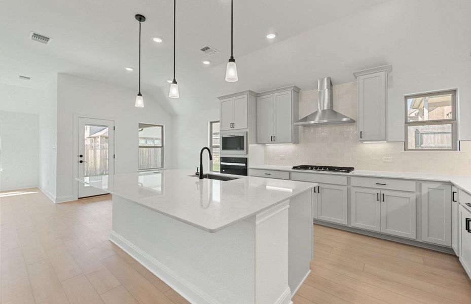 Furnished interior view inside a new home in Crescent Bluff, Georgetown (Image 15). Furnished interior view inside a new home in Crescent Bluff, Georgetown (Image 15).