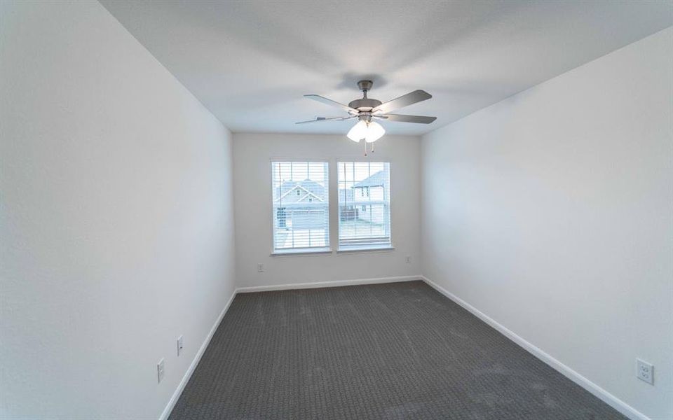 Spacious, unfurnished interior of a new home in Sagebrook, Lantana (Image 13).