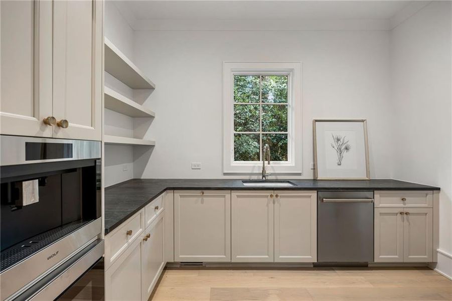 Furnished interior view inside a new home in , Atlanta (Image 52).