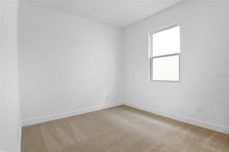 Spacious, unfurnished interior of a new home in , Tavares (Image 10).
