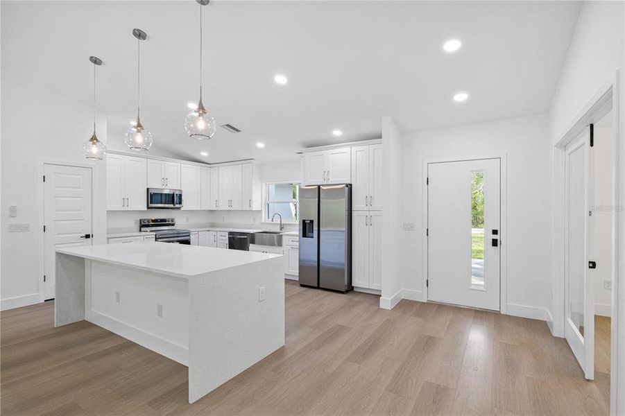 Furnished interior view inside a new home in , Dunnellon (Image 7).