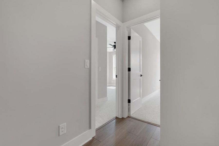 Spacious, unfurnished interior of a new home in Echo Park, Suwanee (Image 16).