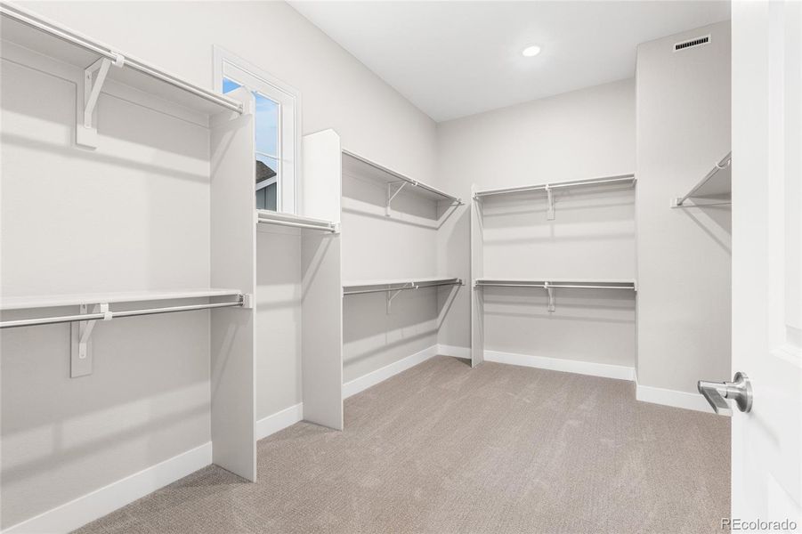 Spacious, unfurnished interior of a new home in Hilltop at Inspiration, Aurora (Image 19).