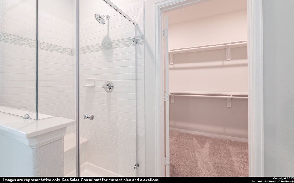 Spacious, unfurnished interior of a new home in Arcadia Ridge, San Antonio (Image 8). Spacious, unfurnished interior of a new home in Arcadia Ridge, San Antonio (Image 8).