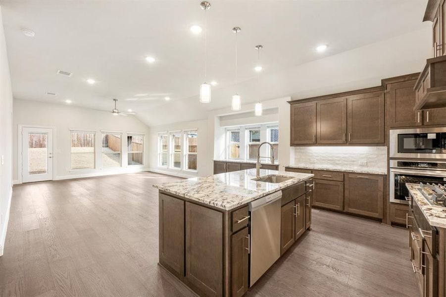 Furnished interior view inside a new home in Liberty, Melissa (Image 8).