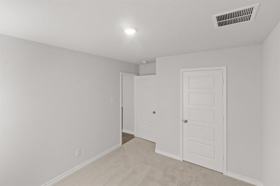 Spacious, unfurnished interior of a new home in Retreat at Fossil Creek, Fort Worth (Image 7).