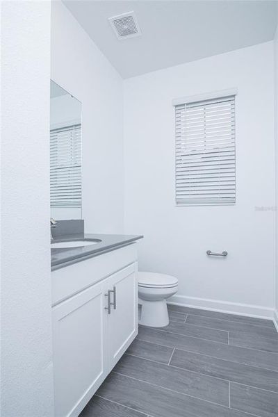 Furnished interior view inside a new home in , Orlando (Image 11).