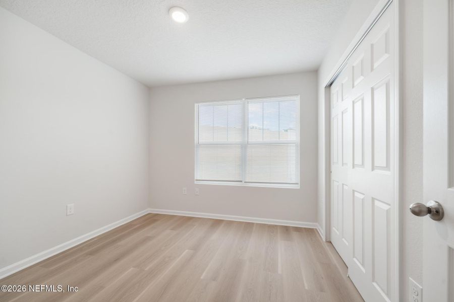 Spacious, unfurnished interior of a new home in , Jacksonville (Image 19).