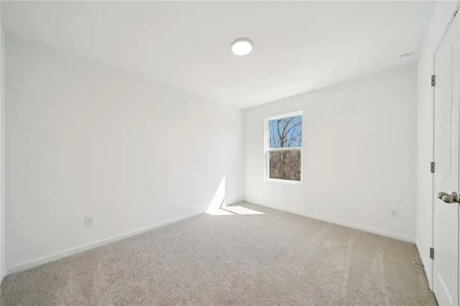 Spacious, unfurnished interior of a new home in Langston Reserve, Cartersville (Image 12).