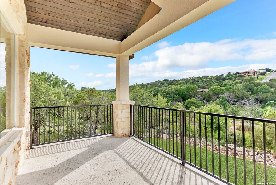 Exterior details and patio area of a home in , Blanco (Image 3).